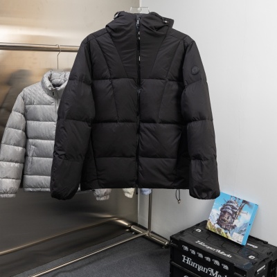 Пуховик Moncler