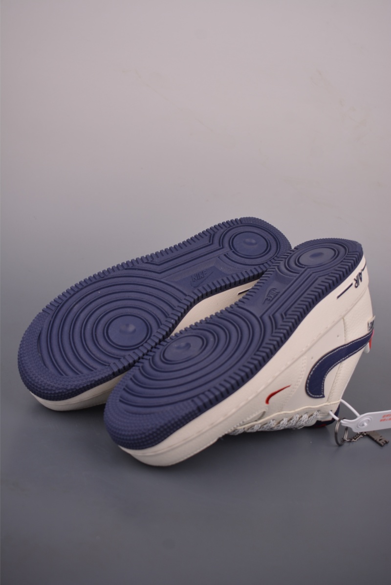Кроссовки Nike Air Force 1