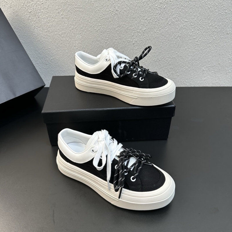 Кеды черные с белой подошвой Chanel