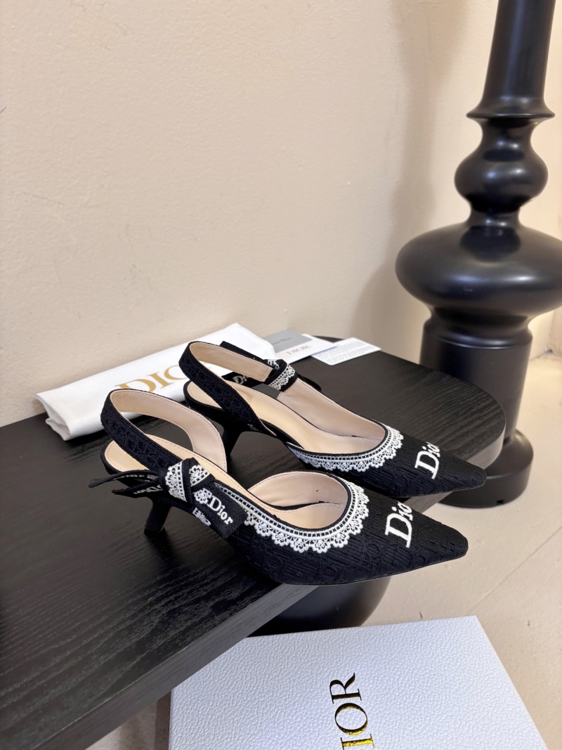Женские черные туфли Dior с вышивкой