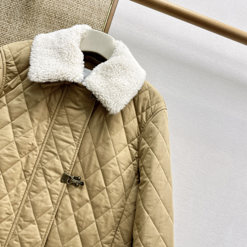 Пуховик Burberry