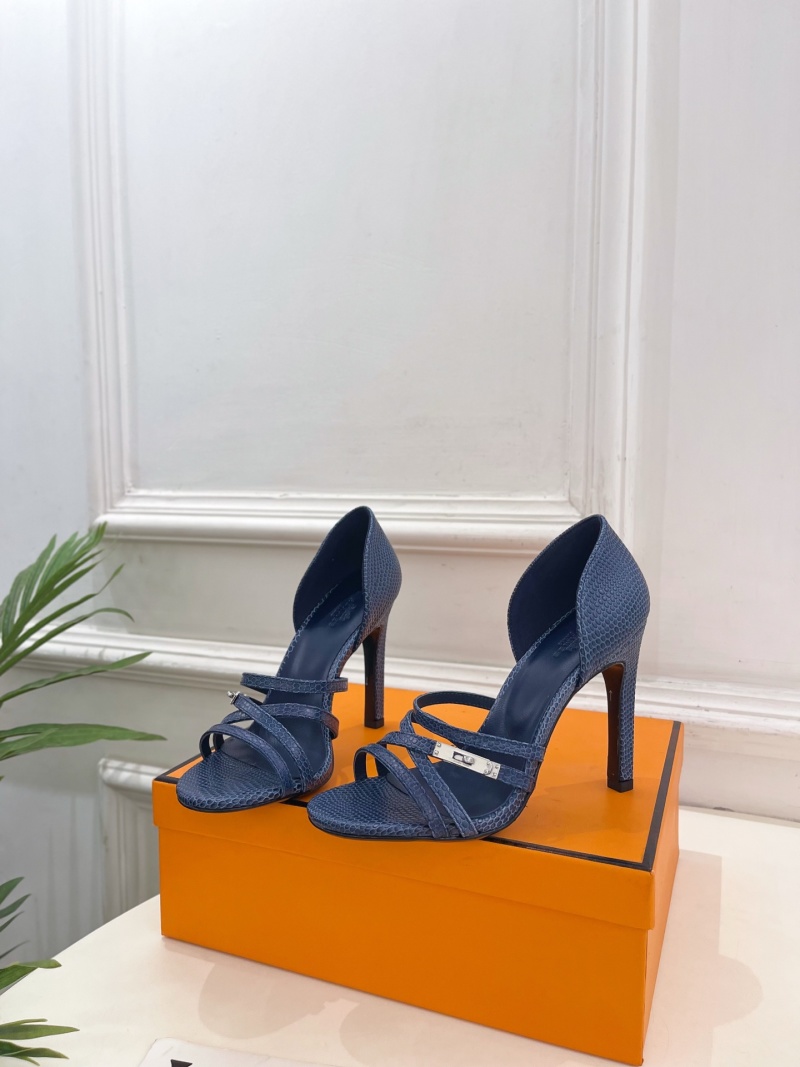 Женские босоножки с декоративной пряжкой на каблуке Hermès