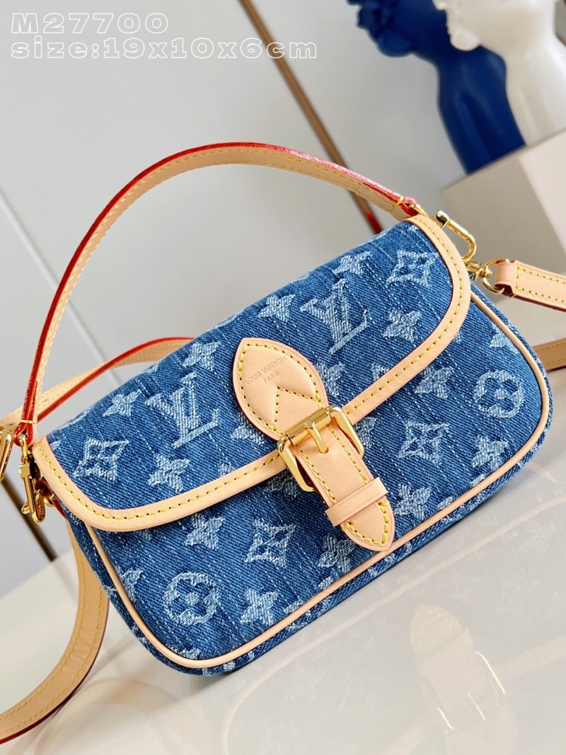 Джинсовая сумка Louis Vuitton с монограммой