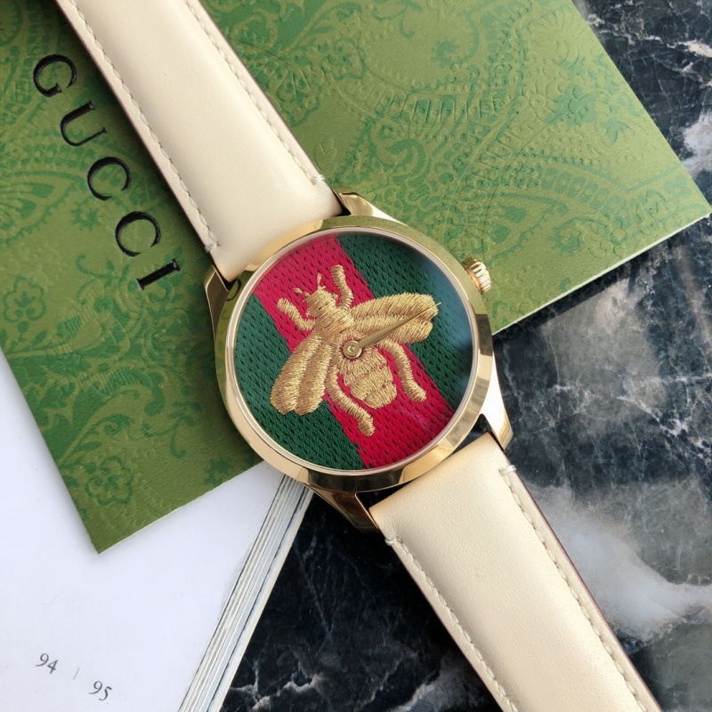 Часы Gucci