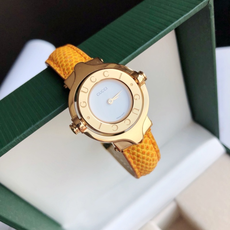 Часы Gucci