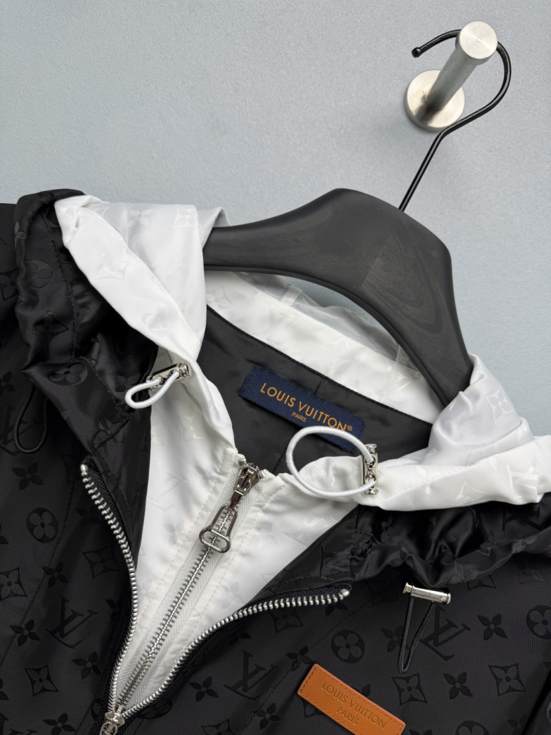 Куртка Louis Vuitton с монограммой