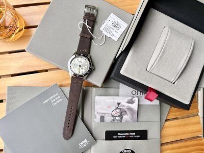 Часы Oris