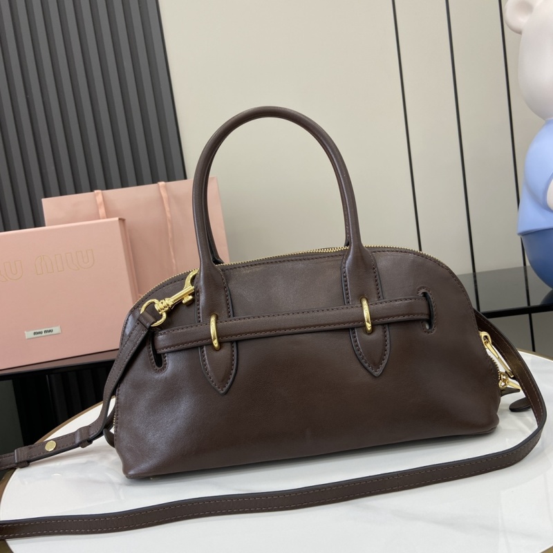 Сумка Miu Miu с золотой фурнитурой