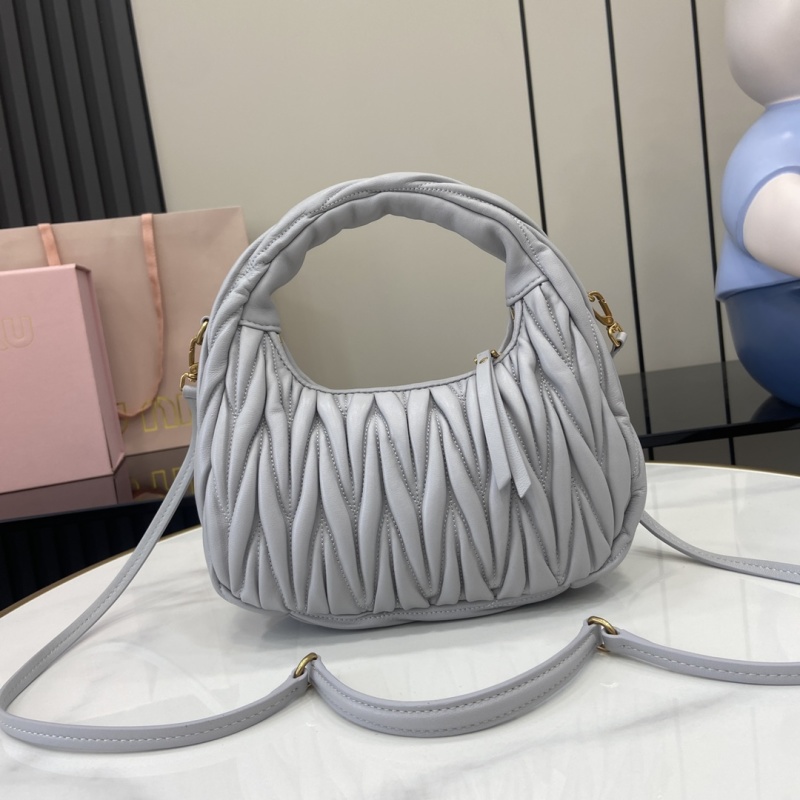 Сумка Miu Miu серая с золотым логотипом