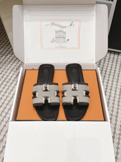 Женские сабо Hermes с буквой H, черный/серый