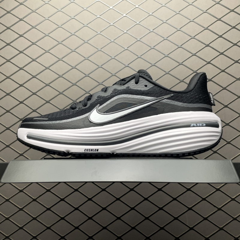 Кроссовки Nike Zoom Winflo 12