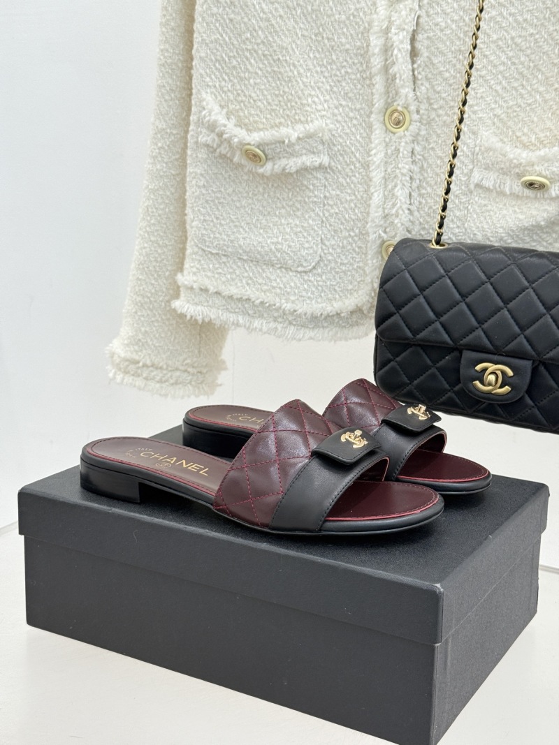 Сандалии стеганые с логотипом Chanel