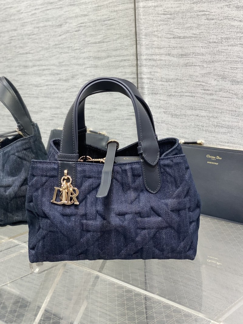 Сумка Dior Toujours из денима с логотипом