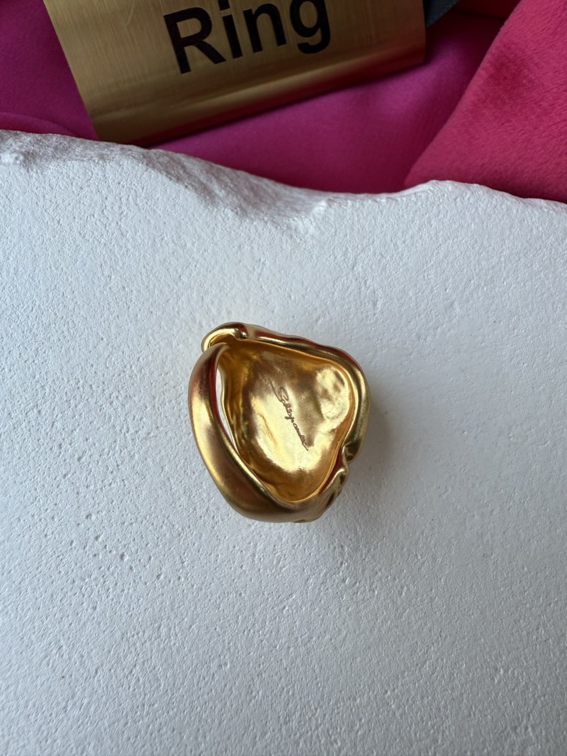 Золотистое кольцо с глазом Schiaparelli