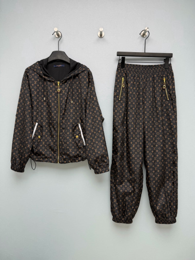 Спортивный костюм Louis Vuitton с монограммой