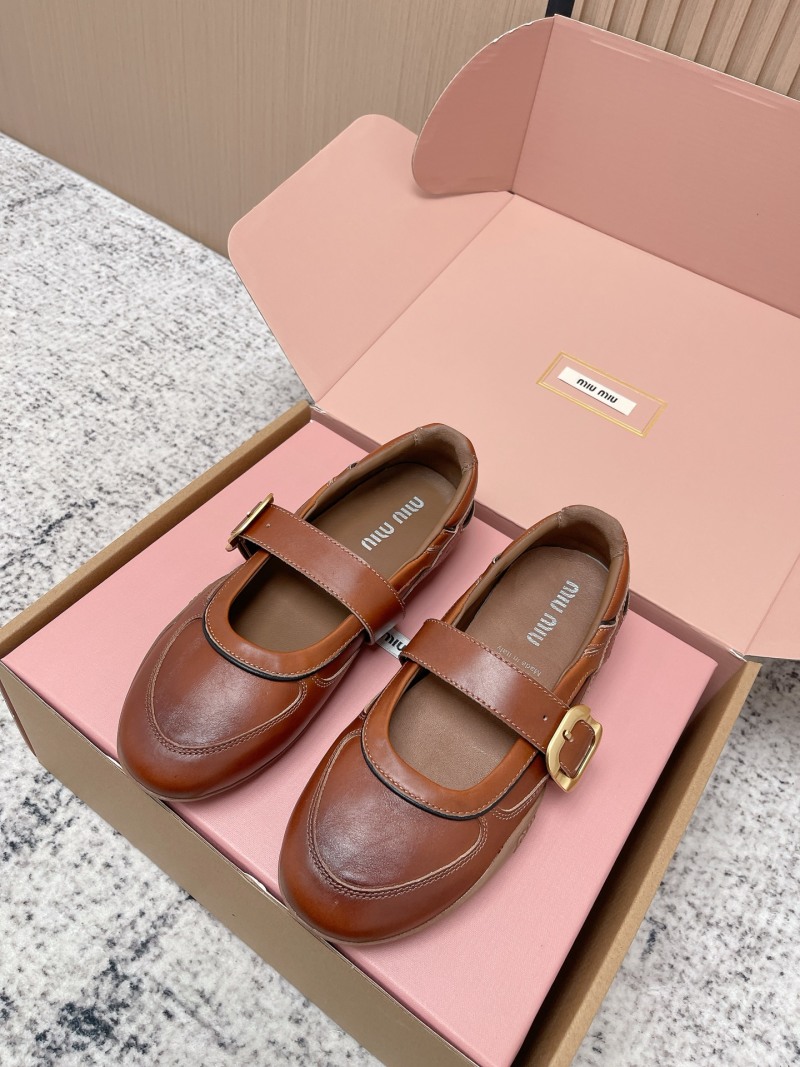 Балетки женские с пряжкой Miu Miu