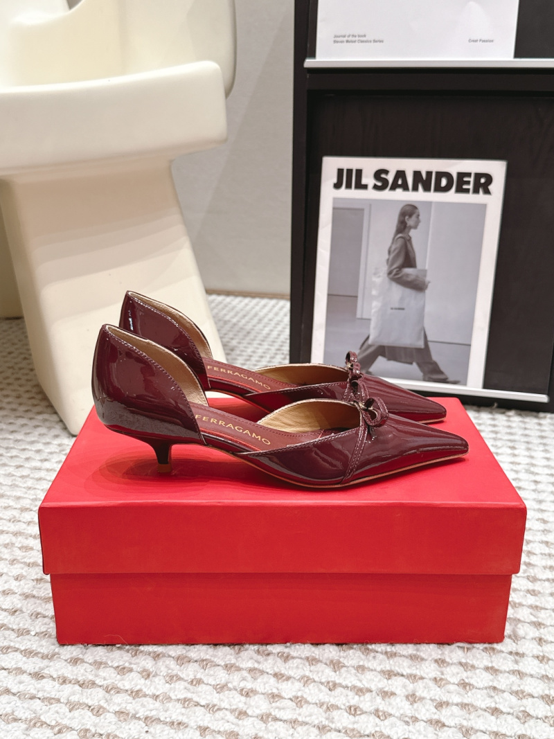 Женские туфли FERRAGAMO