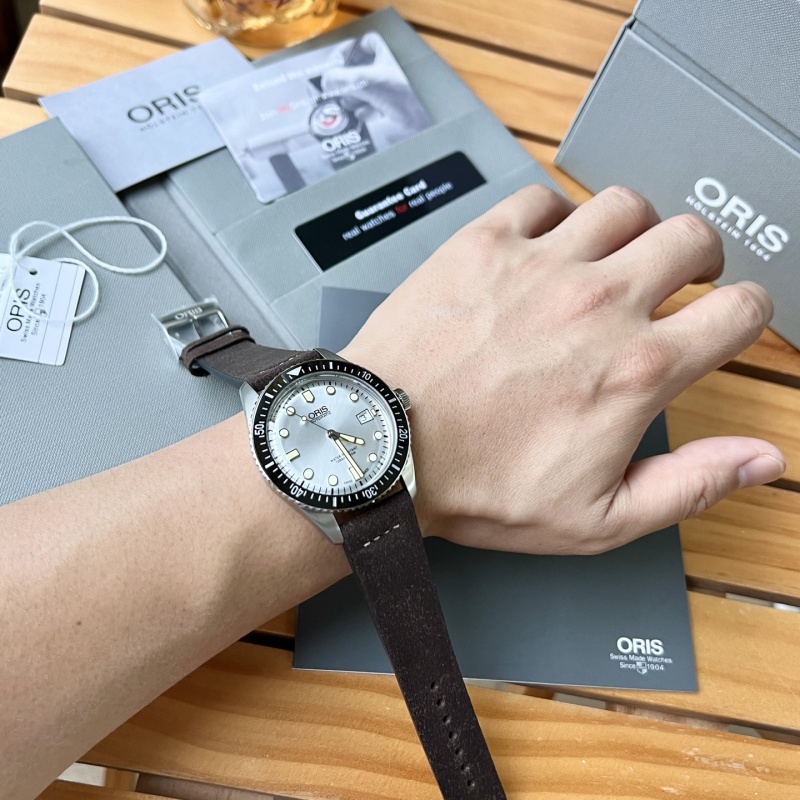 Часы Oris