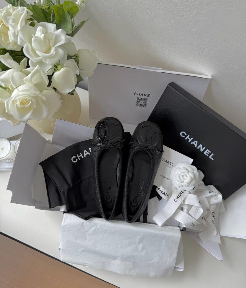Черные балетки Chanel