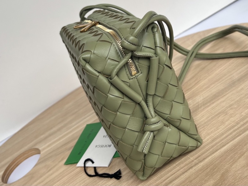 Сумка Bottega Veneta с плетеным дизайном