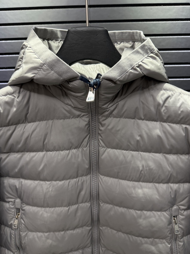 Пуховик Moncler