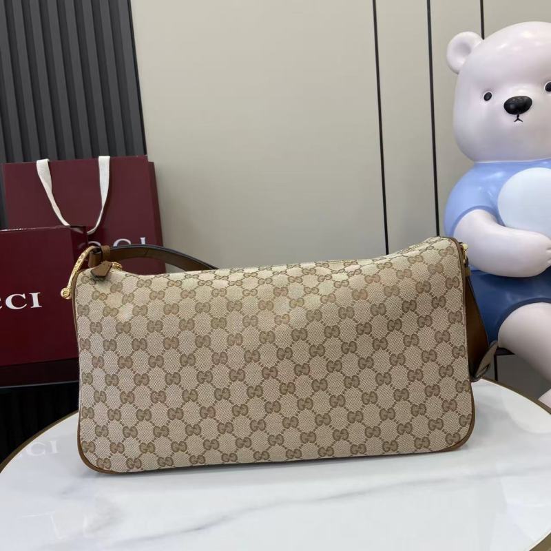 Сумка Gucci с монограммой