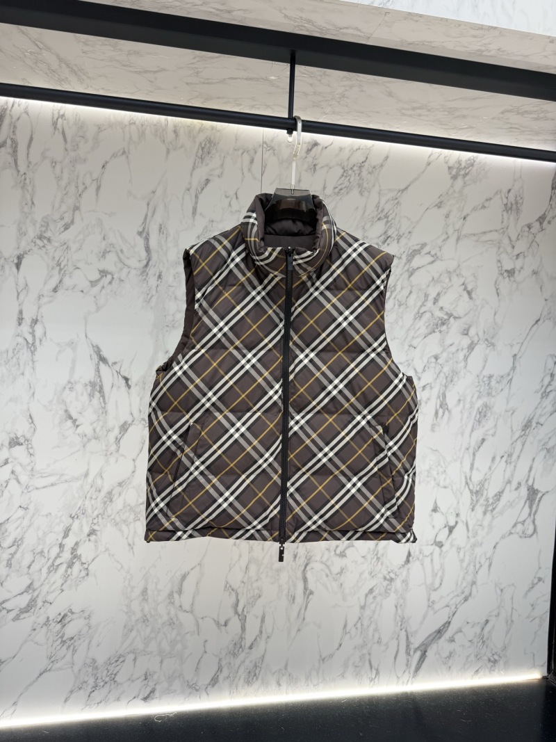 Жилеты Burberry