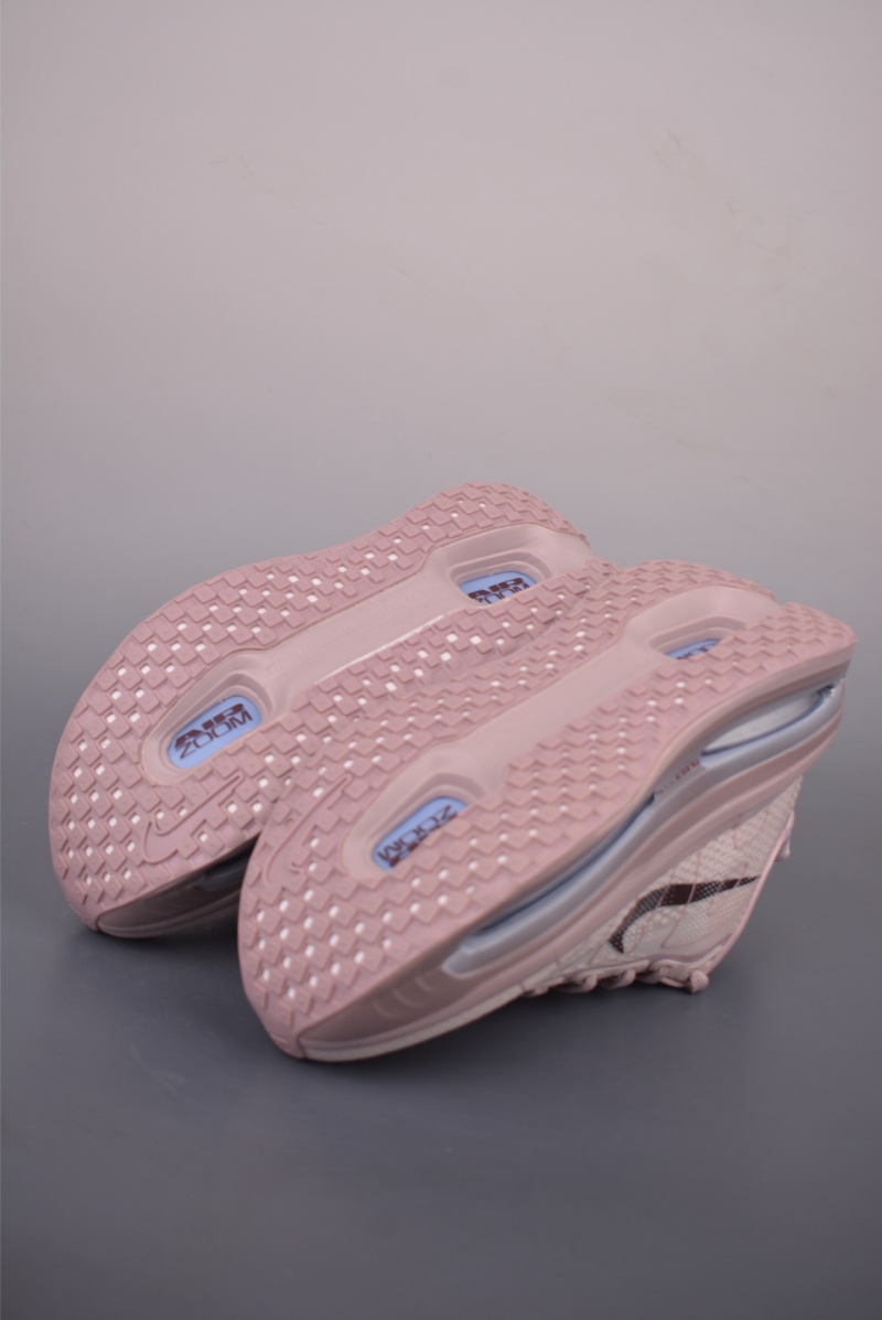 Кроссовки Nike Vomero