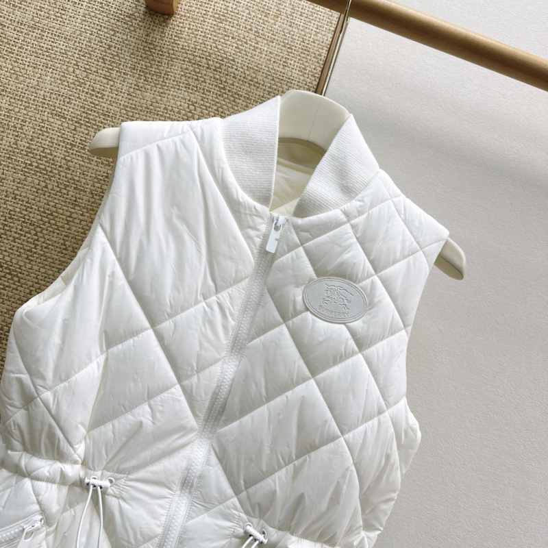 Жилеты Burberry