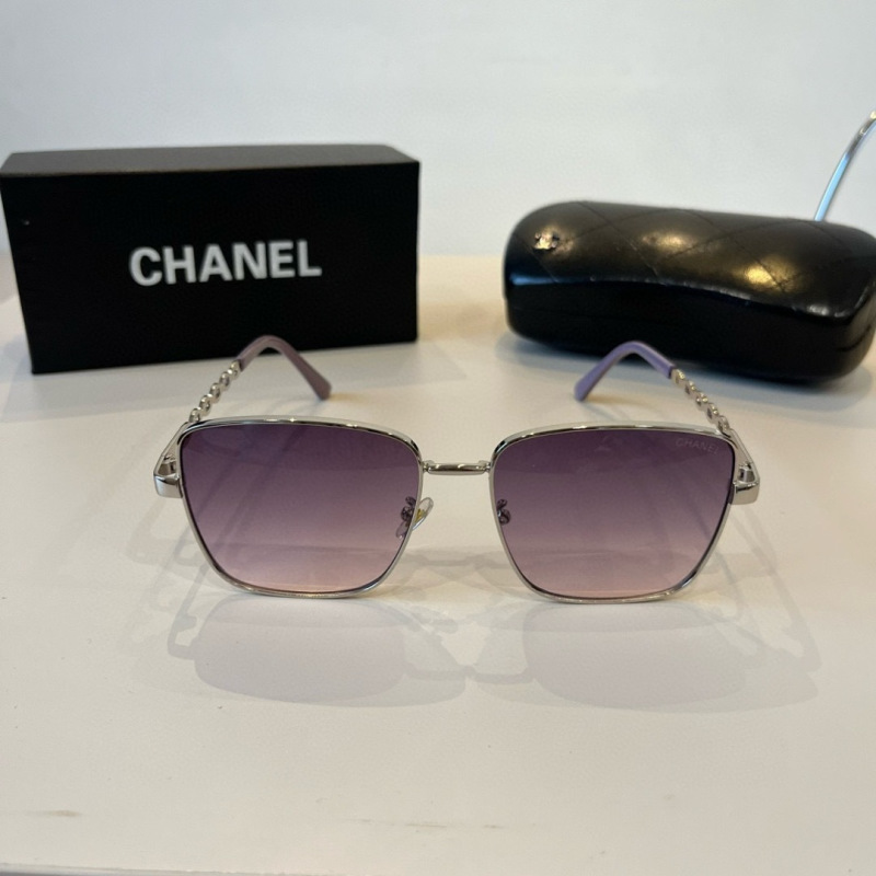 Солнцезащитные очки Chanel