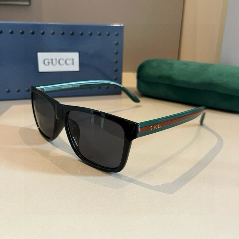 Солнцезащитные очки Gucci