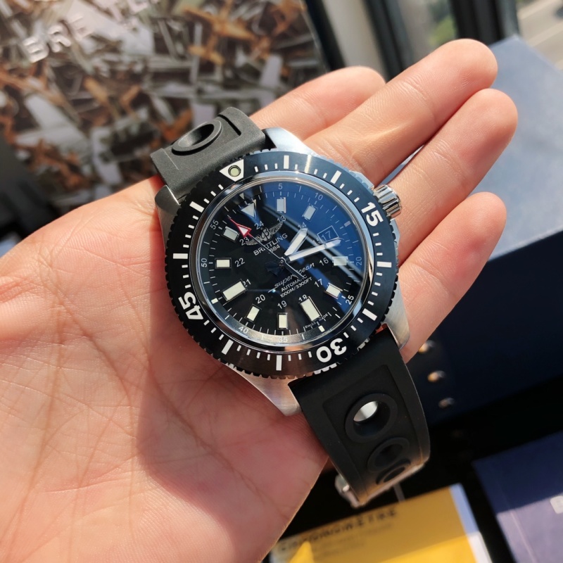 Часы Breitling