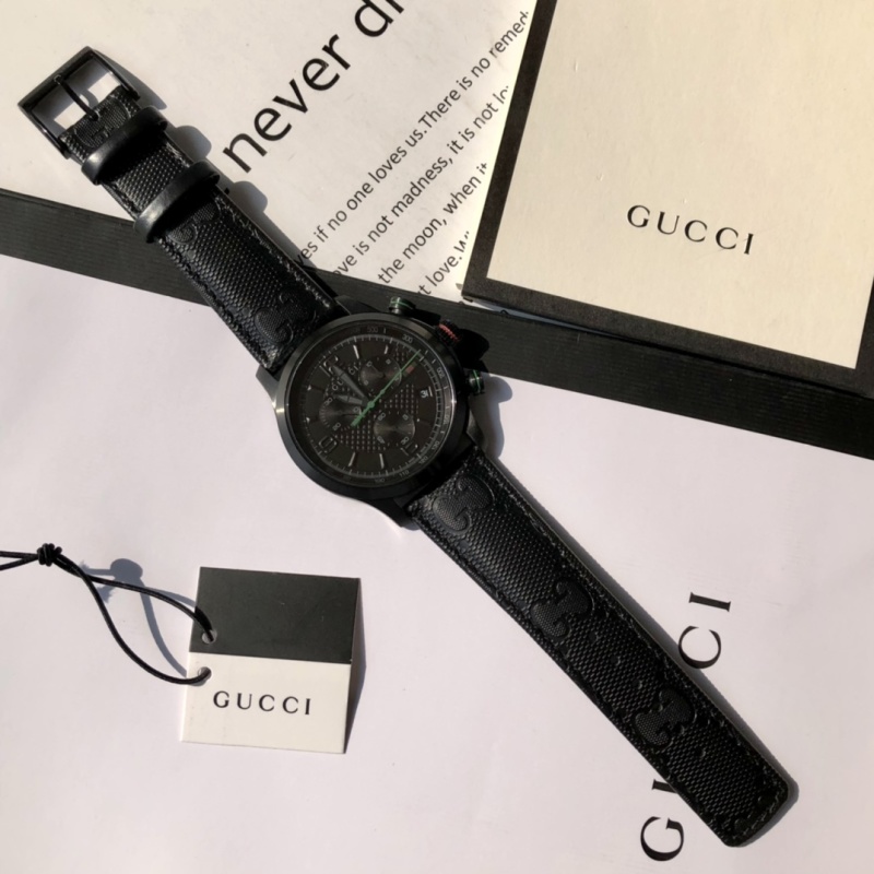 Часы Gucci
