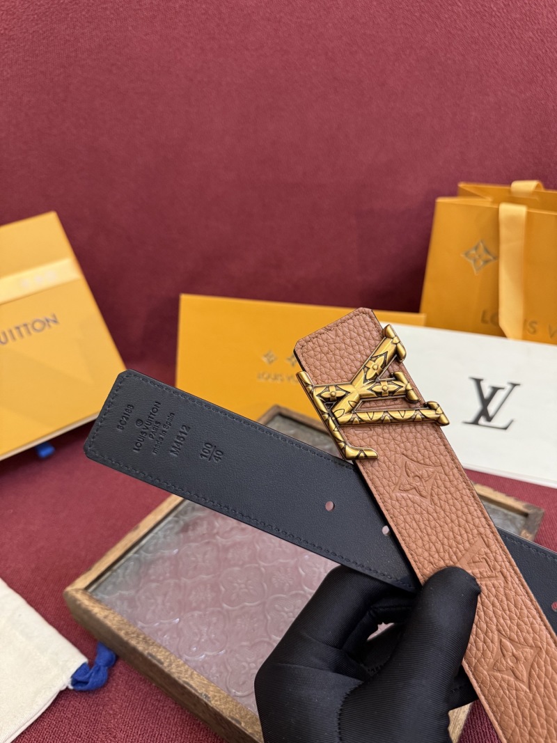 Ремень кожаный двусторонний Louis Vuitton