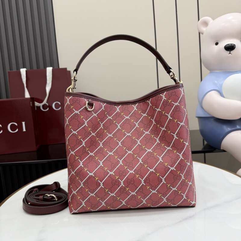 Сумка Gucci с принтом и ремнем