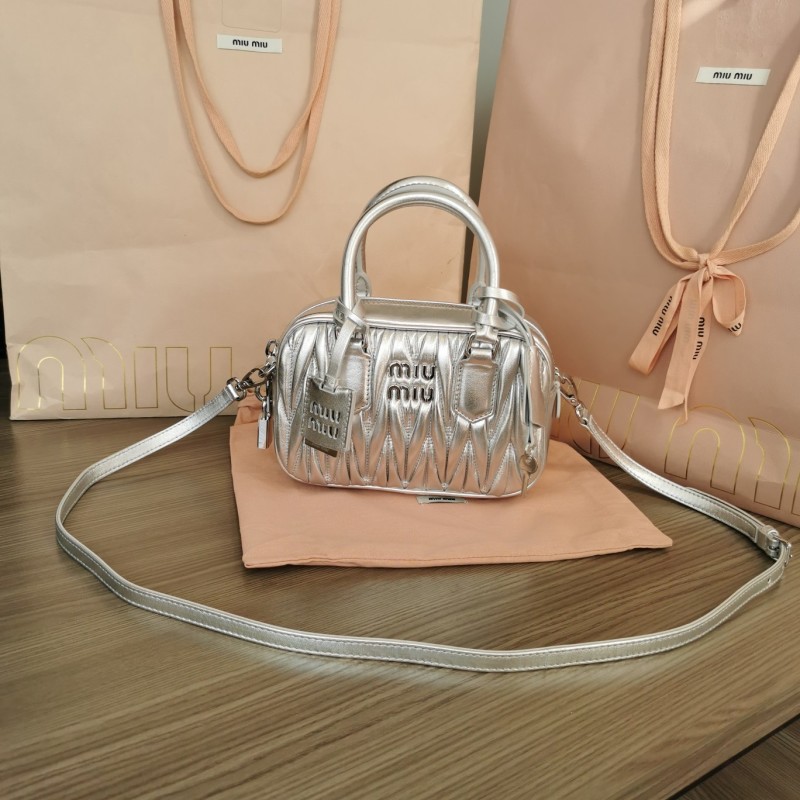 Сумка Miu Miu с мателассе