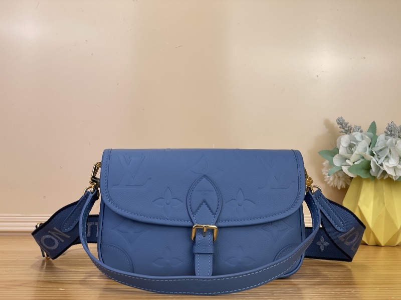 Сумка Louis Vuitton с монограммой