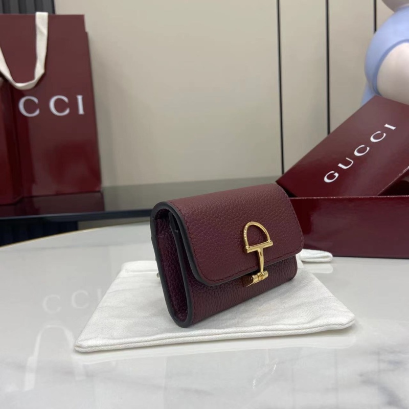 Портмоне Gucci с золотой фурнитурой