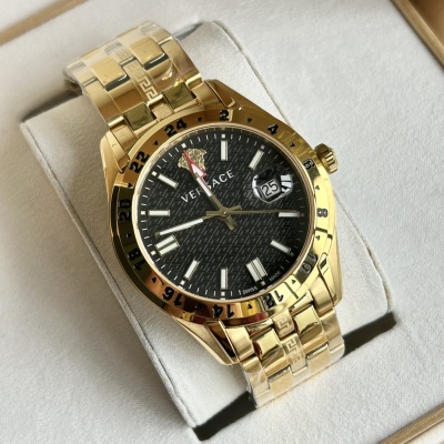 Часы Versace