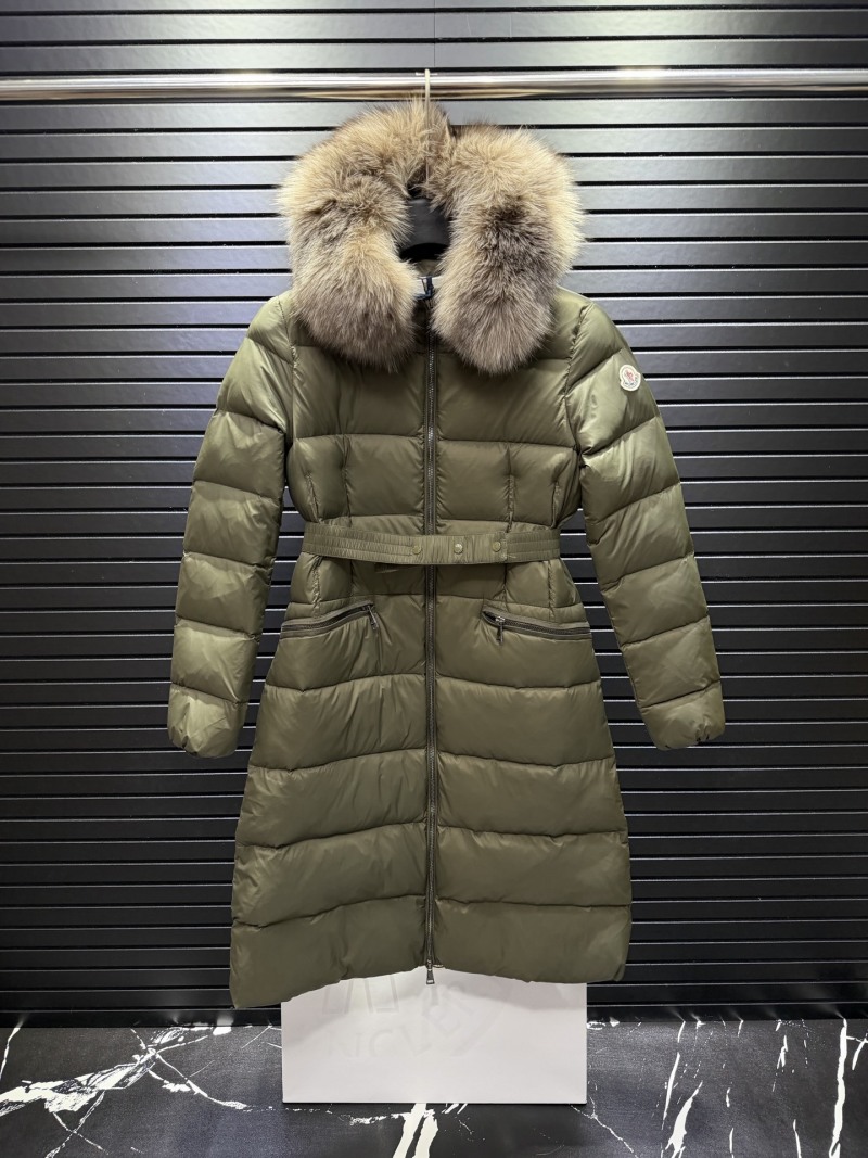 Пуховик Moncler