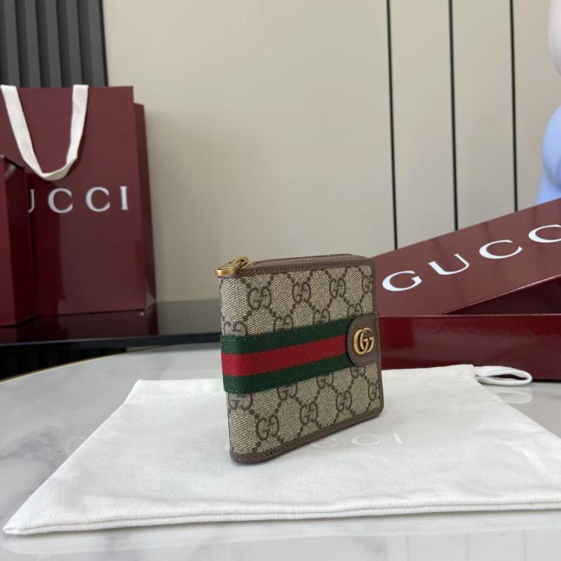 Кошелёк Gucci с монограммой и молнией