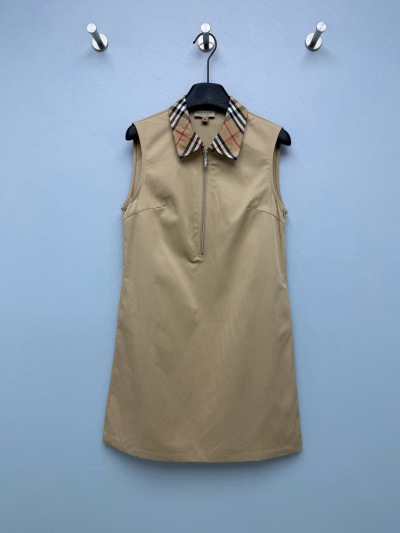 Классическое платье Burberry с воротником в клетку