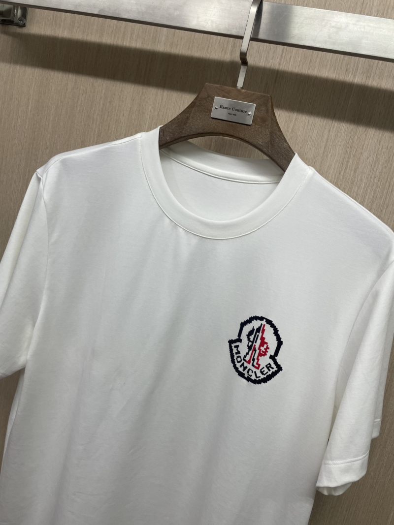 Футболка Moncler с пиксельным логотипом