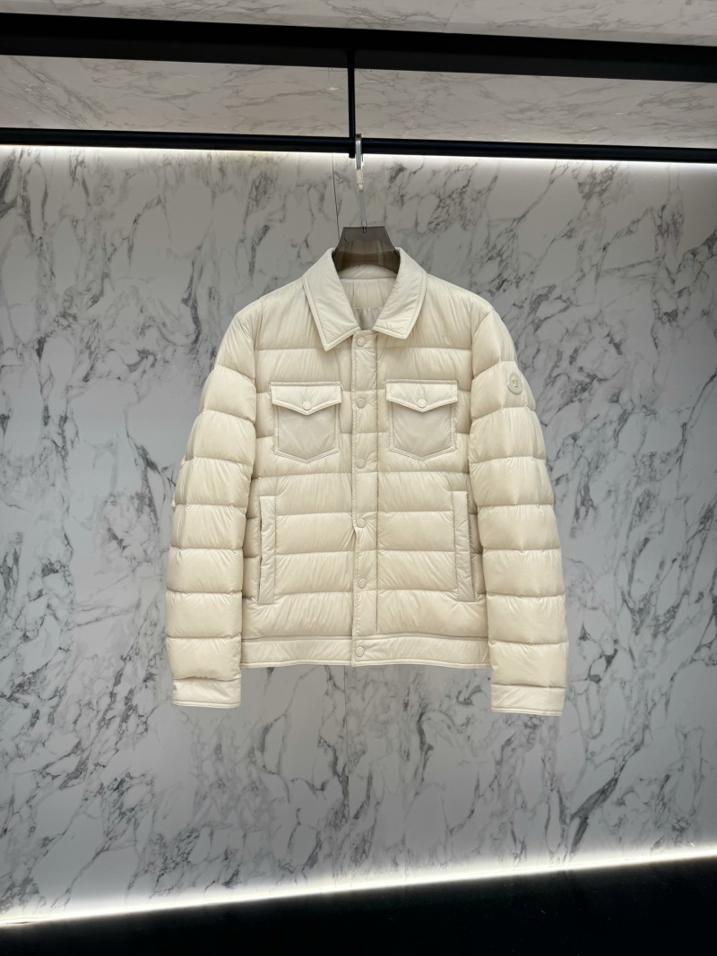 Пуховик Moncler