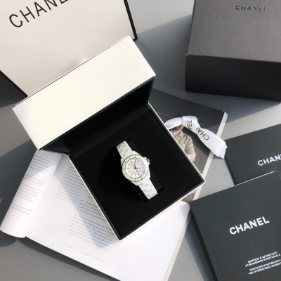 Часы Chanel