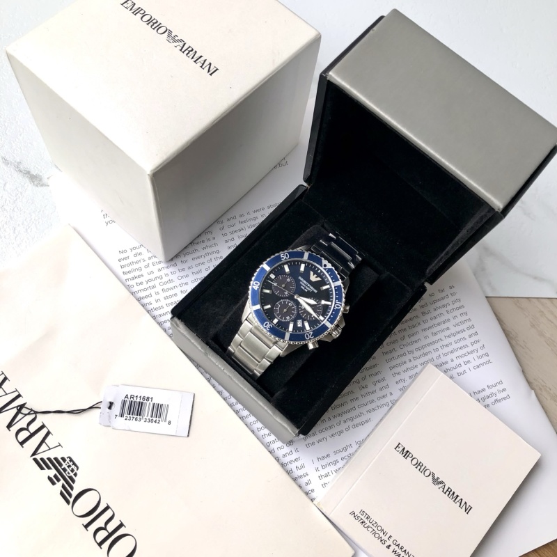 Часы Armani