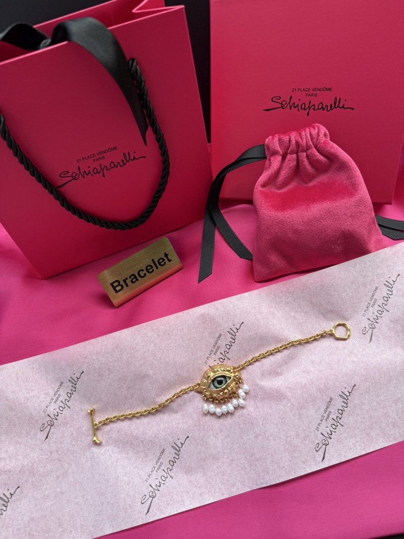 Браслет с глазом и жемчугом Schiaparelli