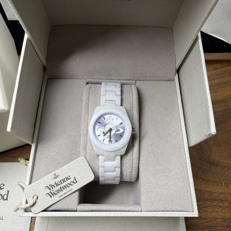 Часы Vivienne Westwood