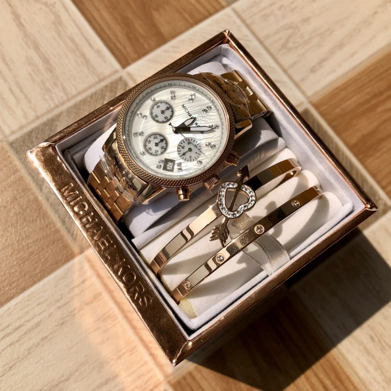 Часы Michael Kors