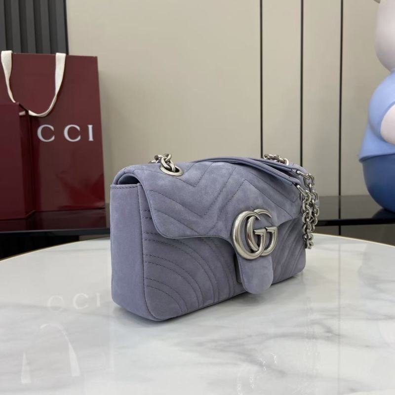 Сумка Gucci из замши с цепочкой